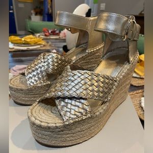 Marc Fisher Gold Espadrille Size 7. Never worn.